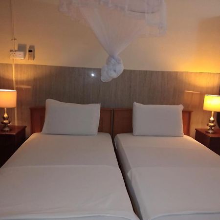 Milano Tourist Rest Anuradhapura Exterior foto