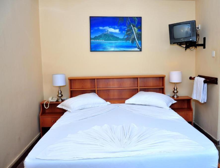 Milano Tourist Rest Anuradhapura Exterior foto
