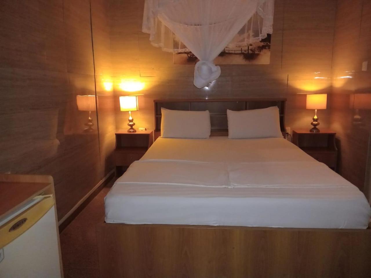 Milano Tourist Rest Anuradhapura Exterior foto