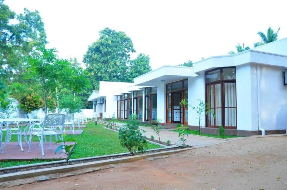 Milano Tourist Rest Anuradhapura Exterior foto