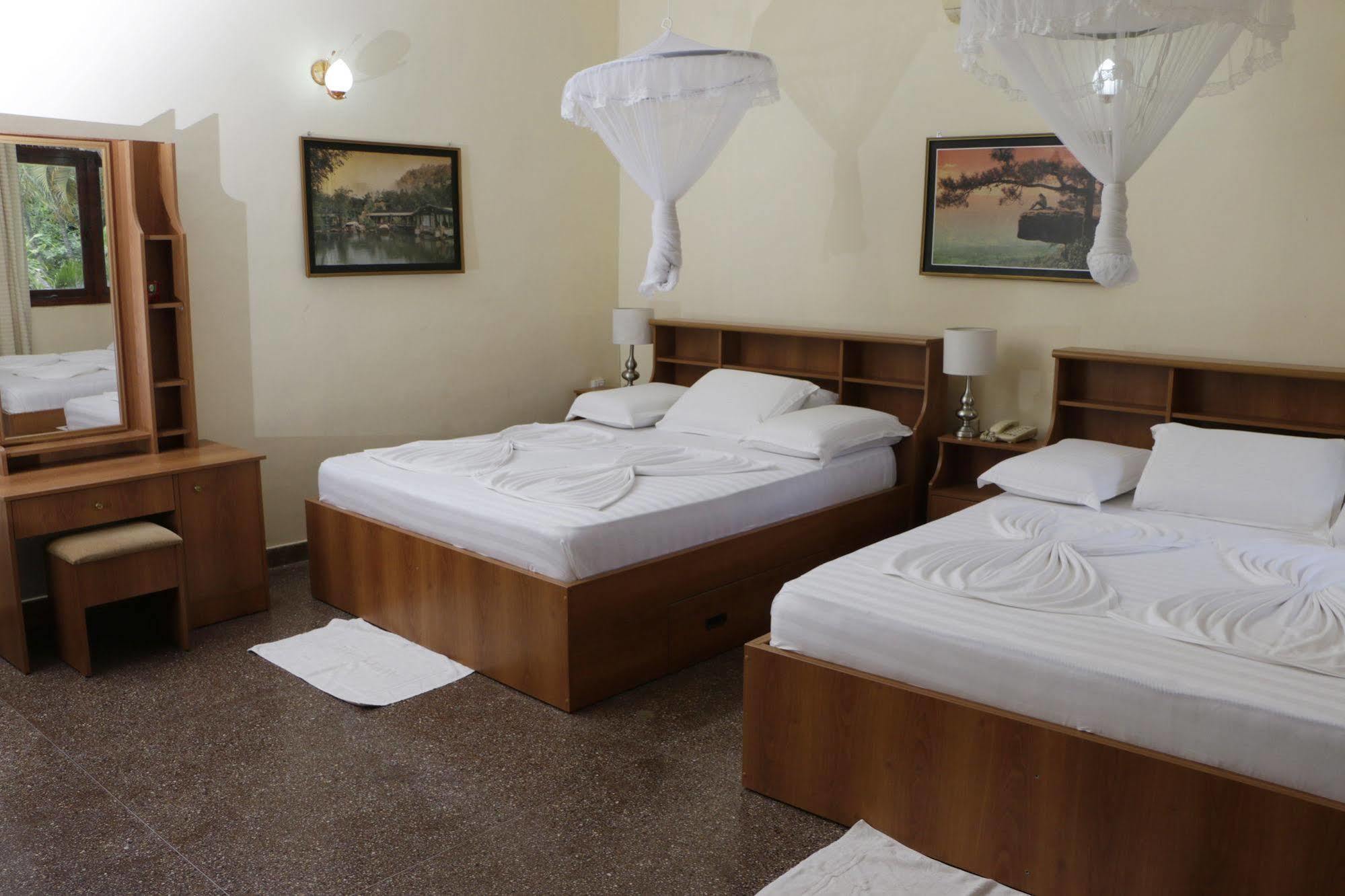 Milano Tourist Rest Anuradhapura Exterior foto
