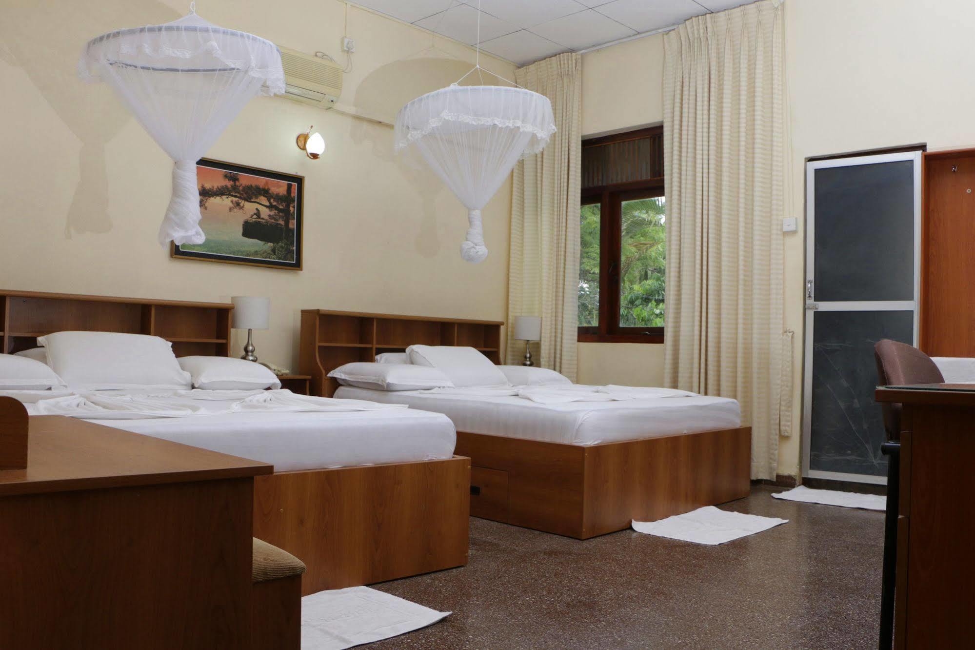 Milano Tourist Rest Anuradhapura Exterior foto