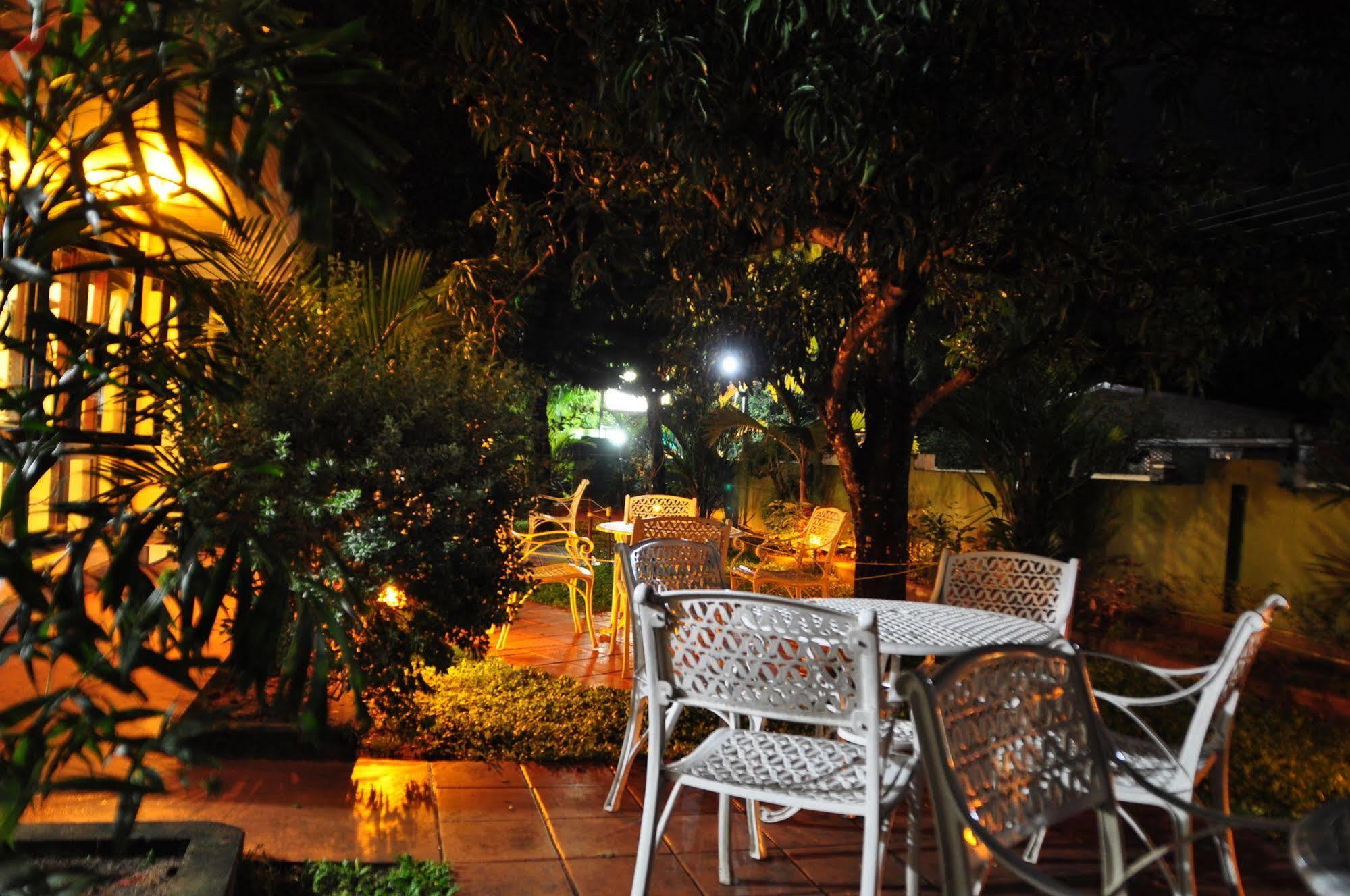 Milano Tourist Rest Anuradhapura Exterior foto